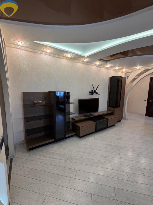 продажа трехкомнатной квартиры номер A-174771 в Суворовском районе, фото номер 8